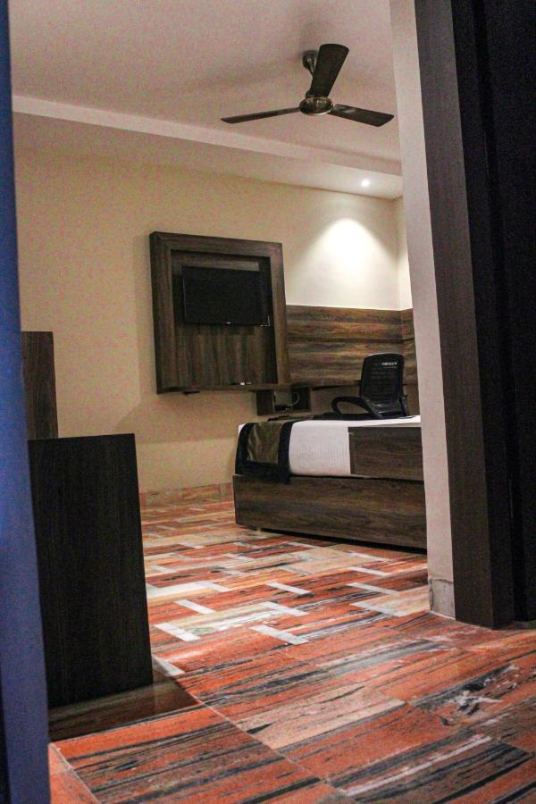 I-Towne' - A Unit Of Hotel Shivam International Deoghar Εξωτερικό φωτογραφία