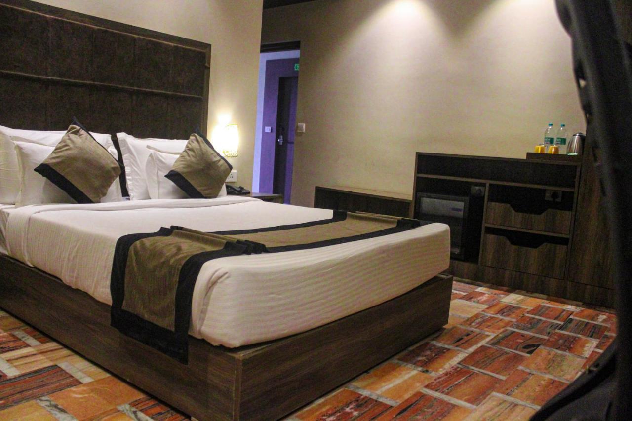 I-Towne' - A Unit Of Hotel Shivam International Deoghar Εξωτερικό φωτογραφία